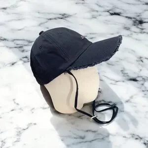 Jacquemus | Accessories | Jacquemus Black Frayed Edge Hat  display picture 2